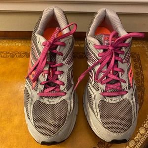 SAUCONY WOMEN'S GRAY COHESION 9 RUNNING SHOES